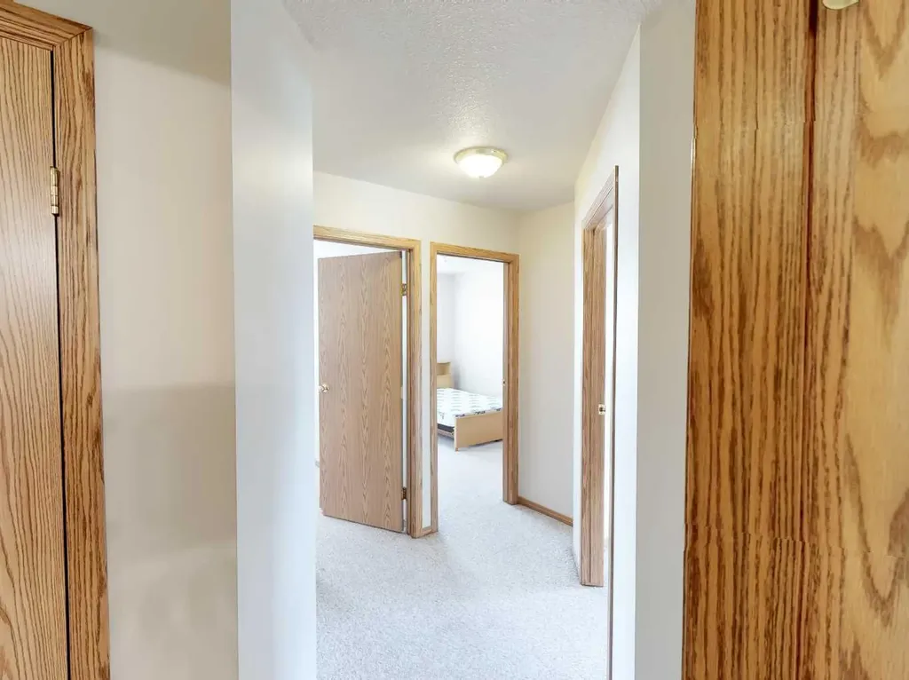10029 105 Avenue Grande Prairie AB T8V 1H2