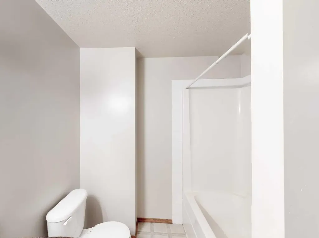 10029 105 Avenue Grande Prairie AB T8V 1H2