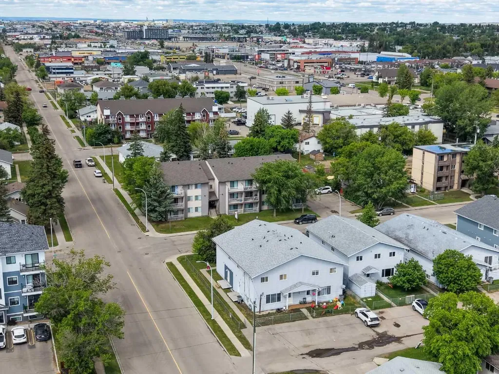10029 105 Avenue Grande Prairie AB T8V 1H2
