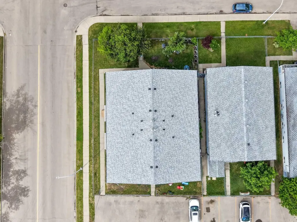 10029 105 Avenue Grande Prairie AB T8V 1H2