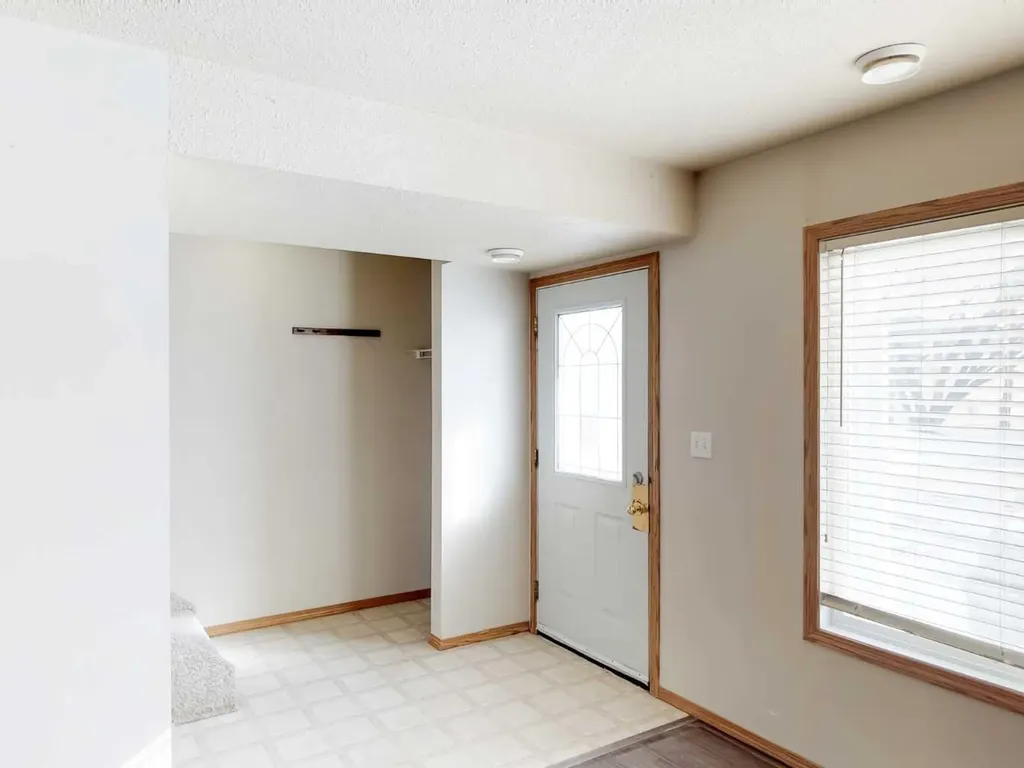 10029 105 Avenue Grande Prairie AB T8V 1H2