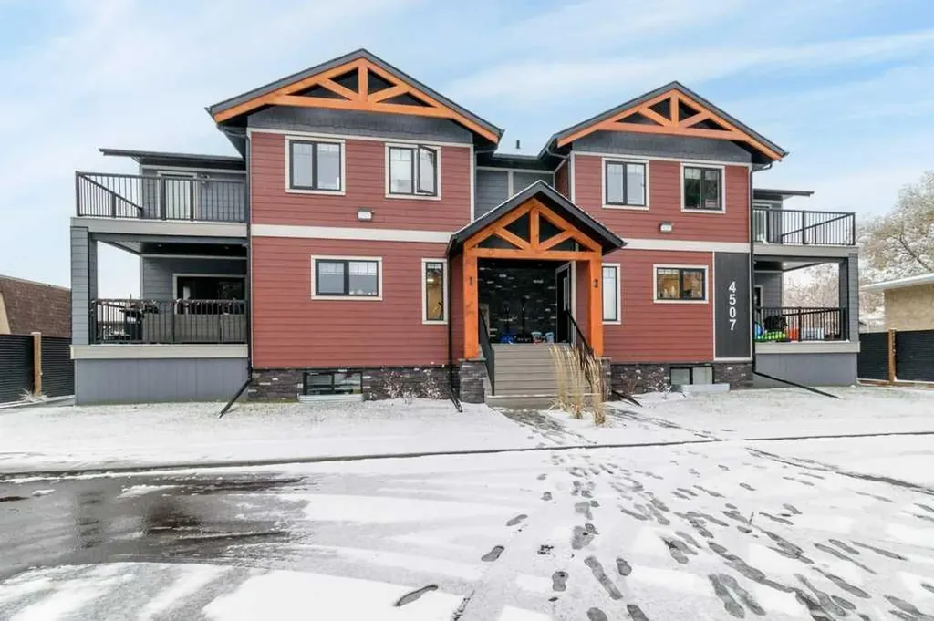 4507 48 Avenue Sylvan Lake AB T4S 1N8