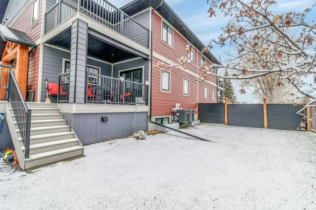 4507 48 Avenue Sylvan Lake AB T4S 1N8