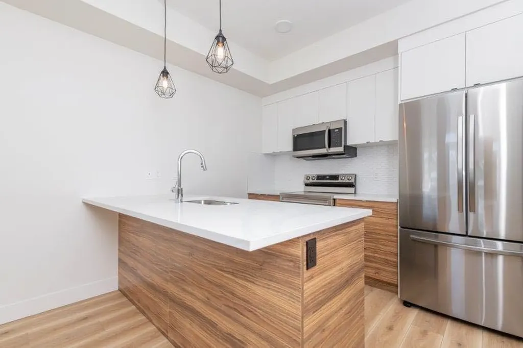 10060 46 Street NE Calgary AB T3J2H8