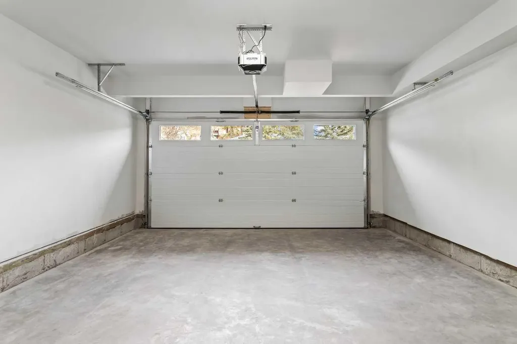 249B Three Sisters Drive Canmore AB T1W 2M4