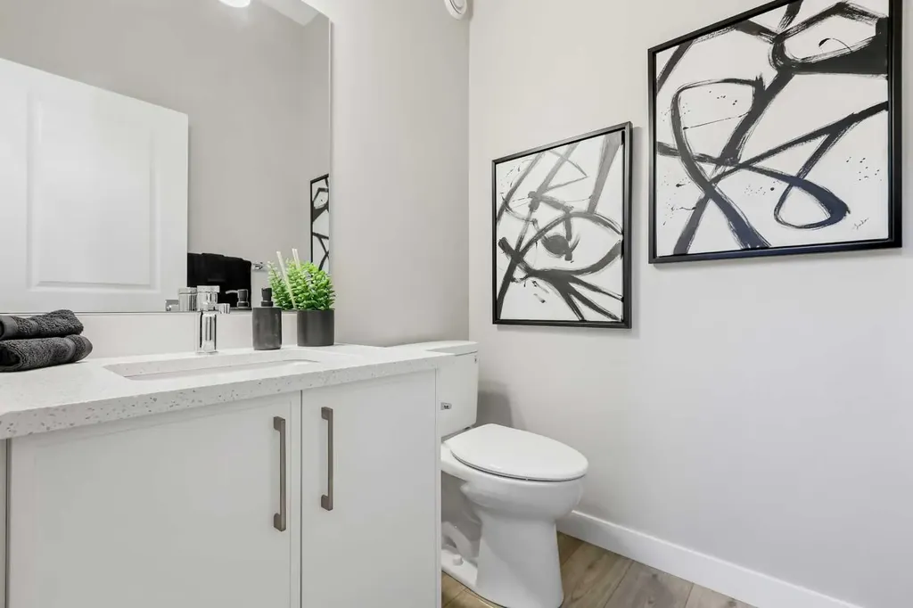 185 Mahogany Gardens SE Calgary AB T3M 3Y2