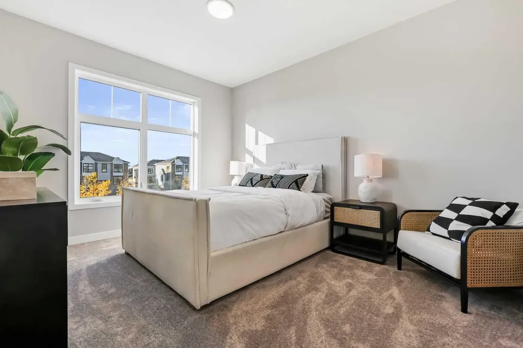 185 Mahogany Gardens SE Calgary AB T3M 3Y2
