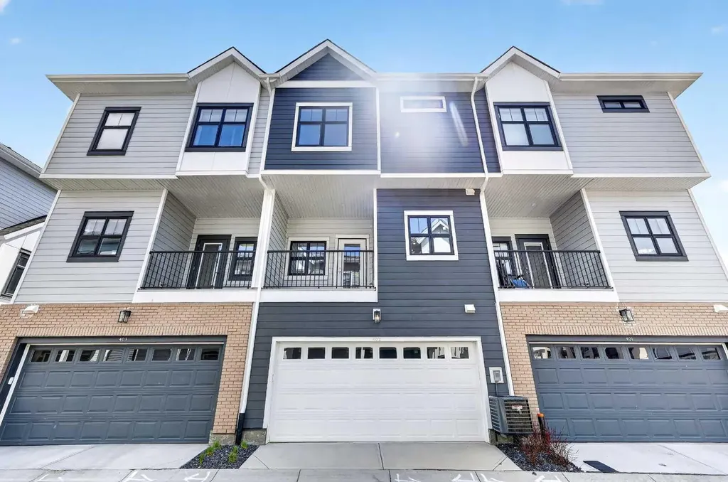 185 Mahogany Gardens SE Calgary AB T3M 3Y2