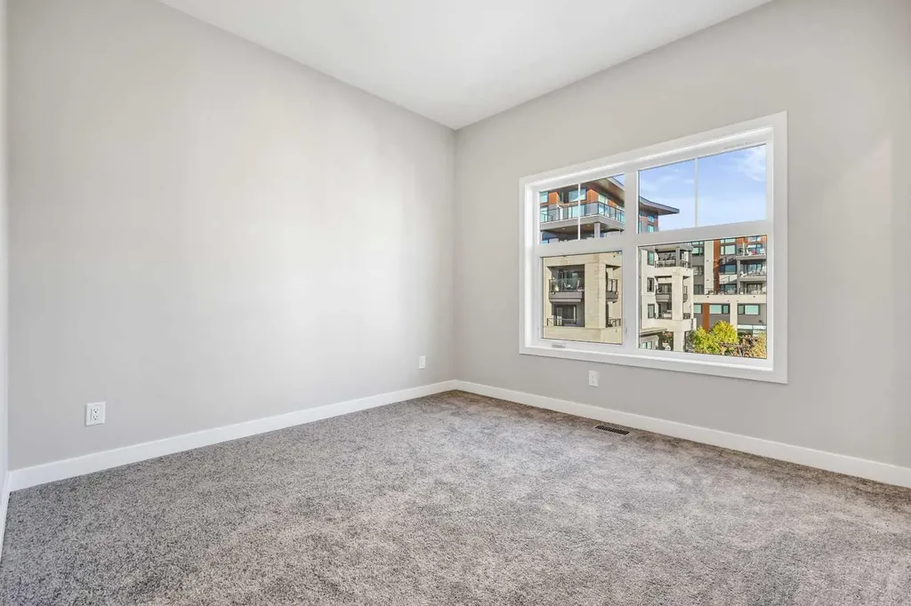 153 Mahogany Gardens SE Calgary AB T3M 3Y2