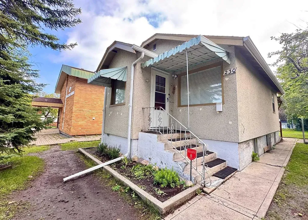 230 8a Street NE Calgary AB T2E 4J1