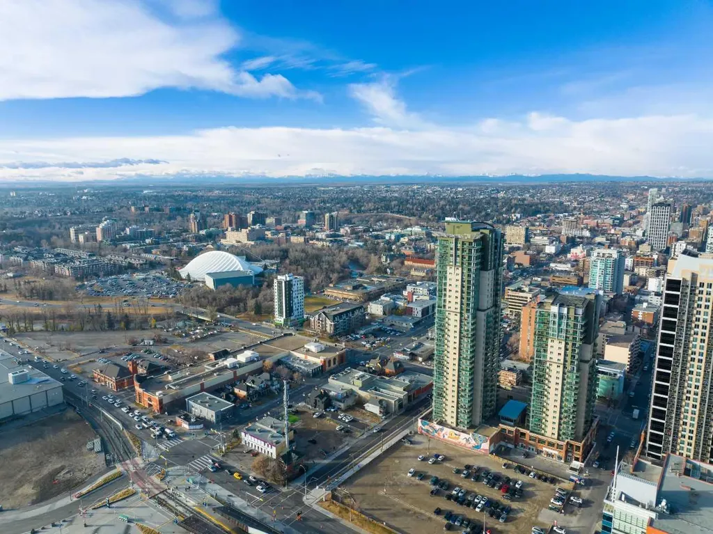 210 15 Avenue SE Calgary AB T2G 0B5