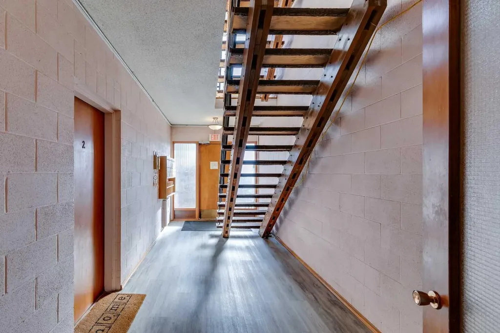 810 Drury Avenue NE Calgary AB T2E0M2