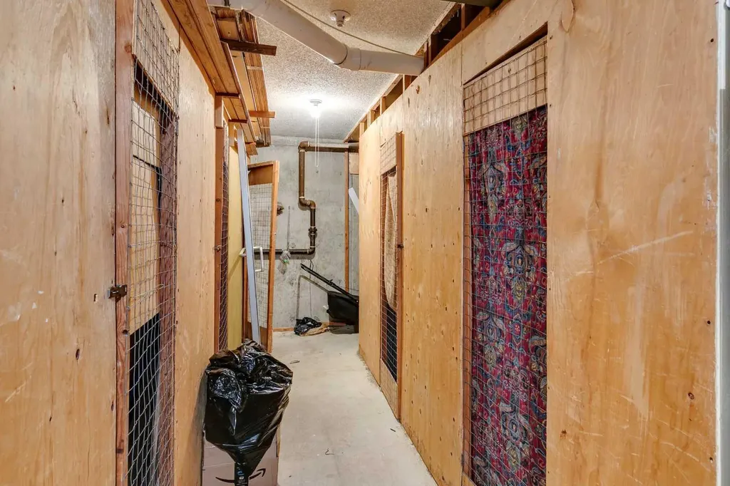 810 Drury Avenue NE Calgary AB T2E0M2