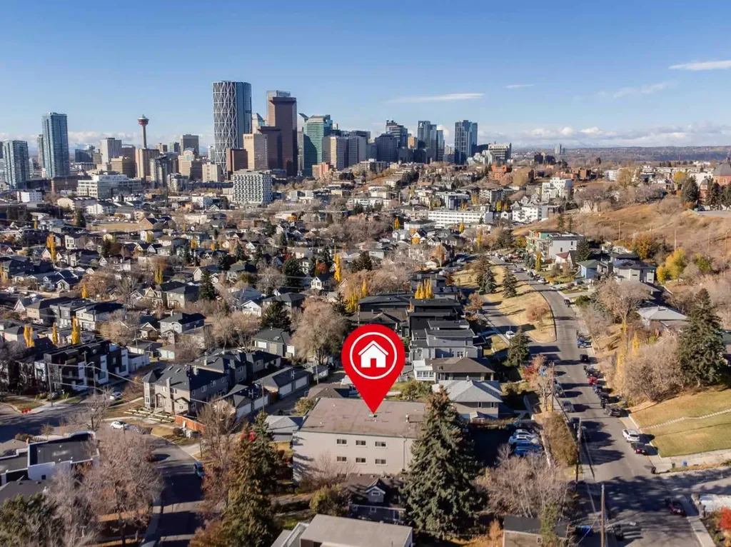 810 Drury Avenue NE Calgary AB T2E0M2