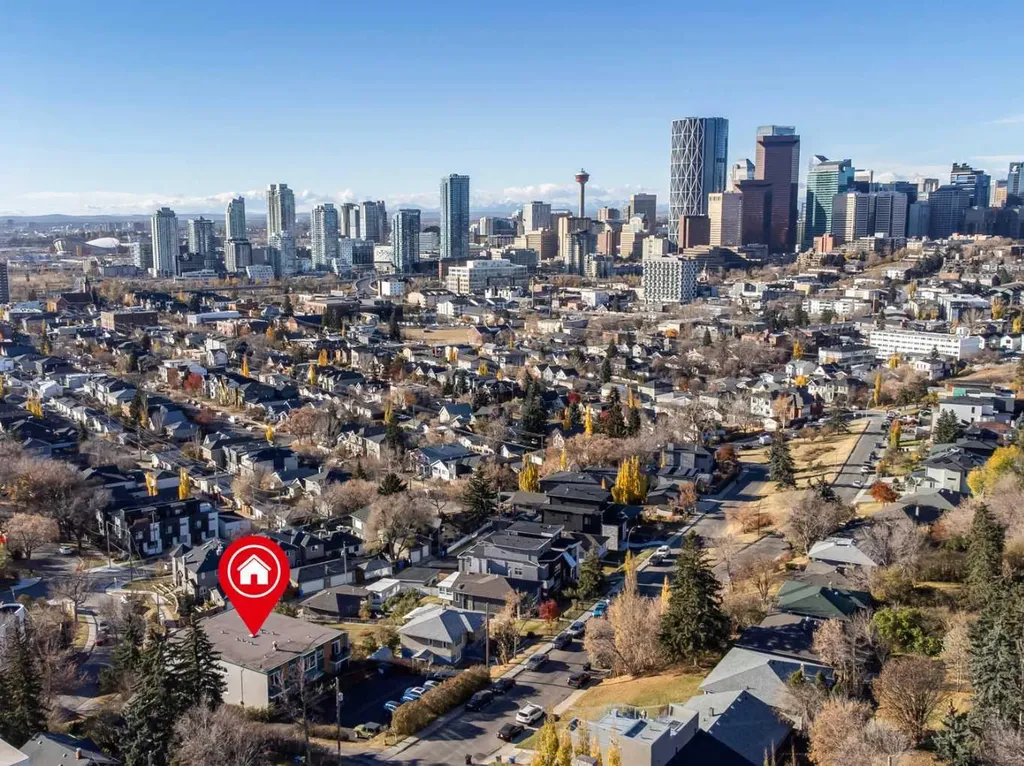 810 Drury Avenue NE Calgary AB T2E0M2