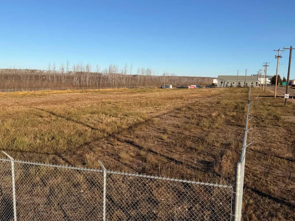 520 Snow Eagle Drive Fort Mcmurray AB T9H0H8