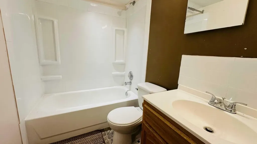 108 Railway Avenue North Morrin AB T0J 2B0