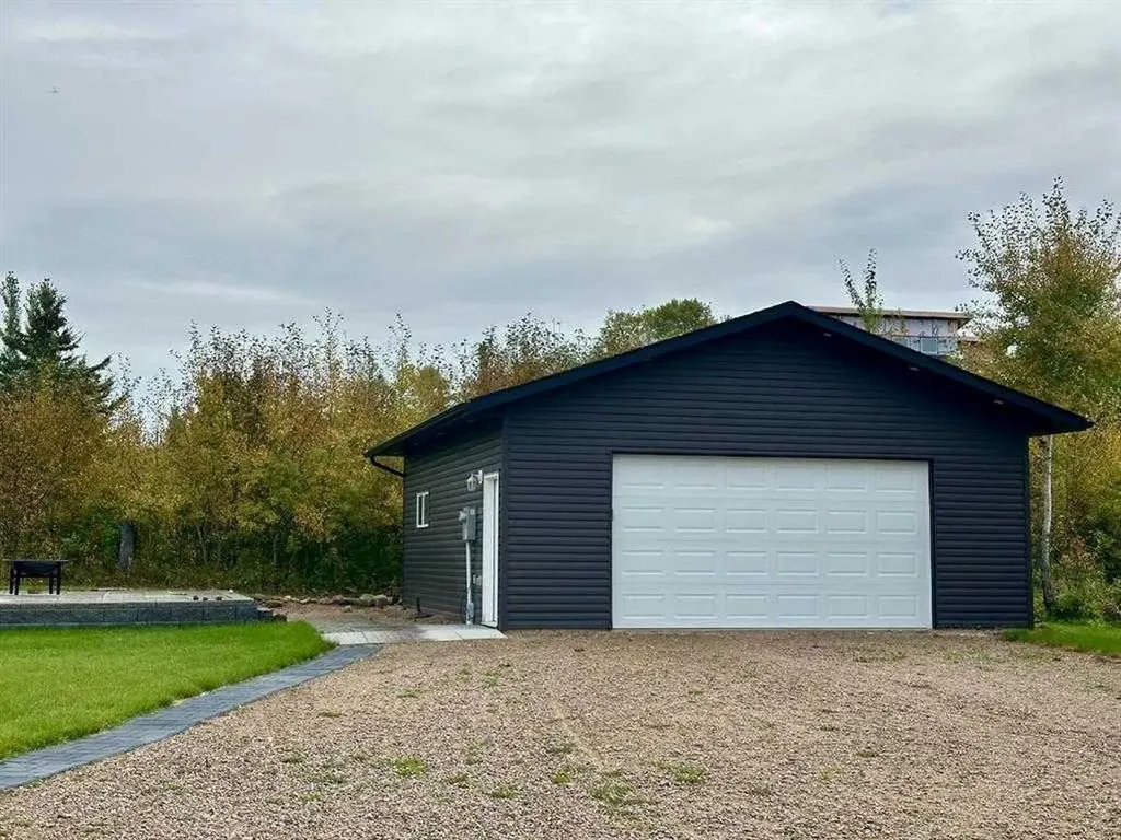 534 Larch Street Lac Des Iles SK S0M 1A0