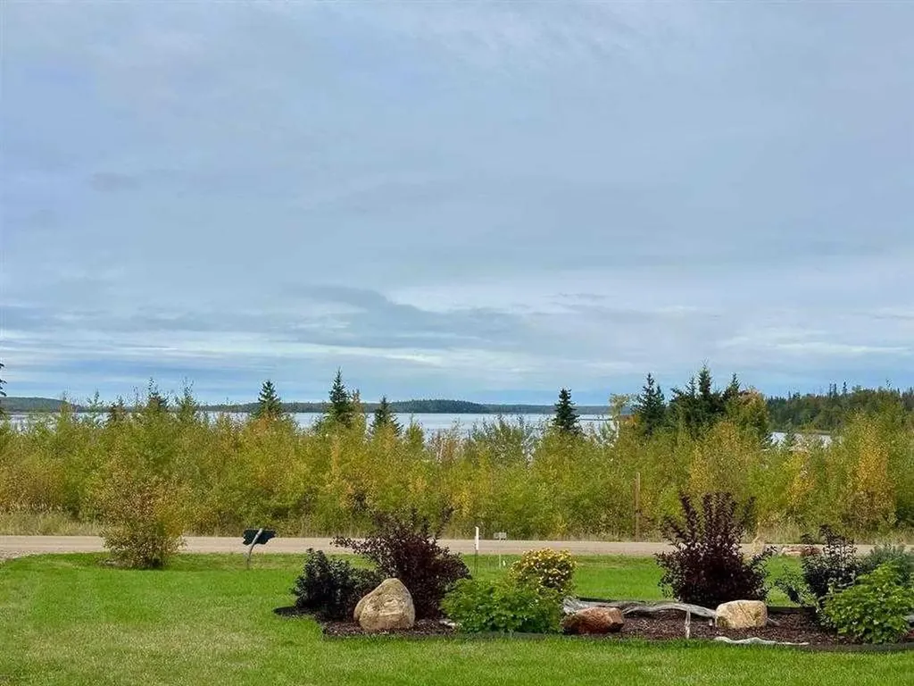 534 Larch Street Lac Des Iles SK S0M 1A0