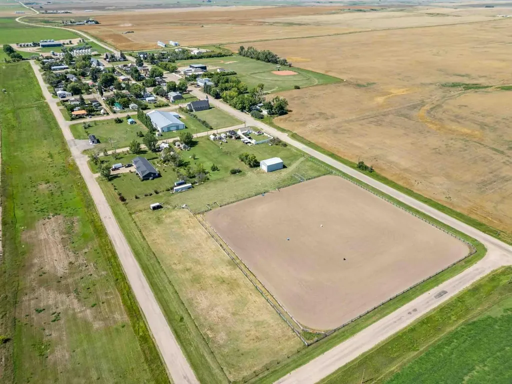 17 2 Street Schuler AB T0J 3B0