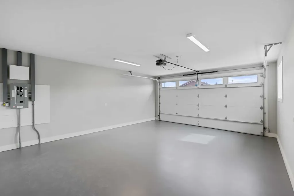 610 4 Avenue SW Sundre AB T0M1X0