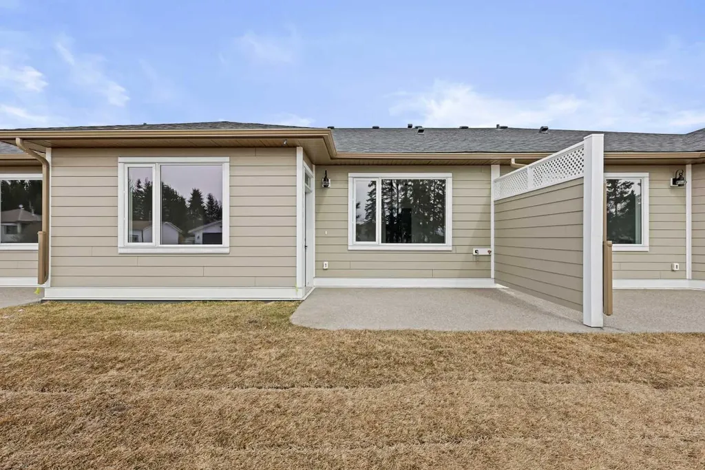 610 4 Avenue SW Sundre AB T0M1X0