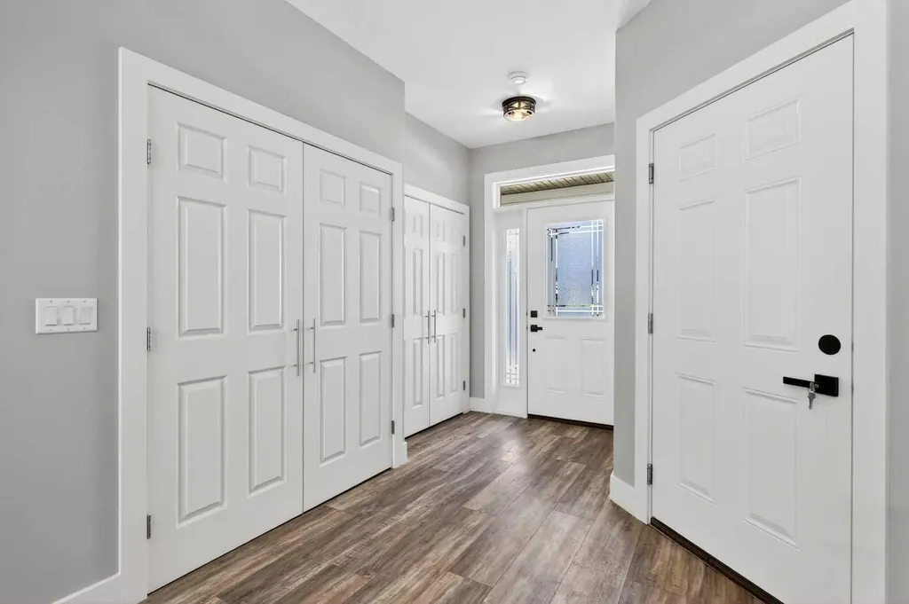 610 4 Avenue SW Sundre AB T0M1X0