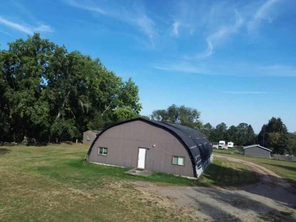 5801 Lakeshore Drive Sylvan Lake AB T4S 1T9