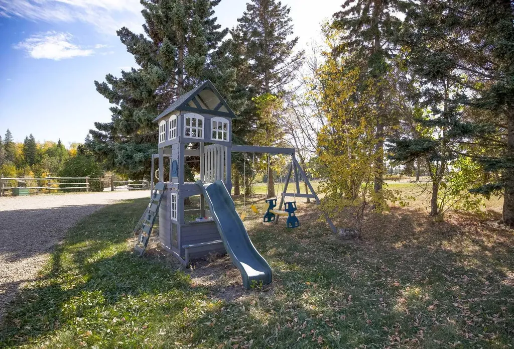 27006 Township Road 405.5 Township Rural Lacombe County AB T4L 1X1