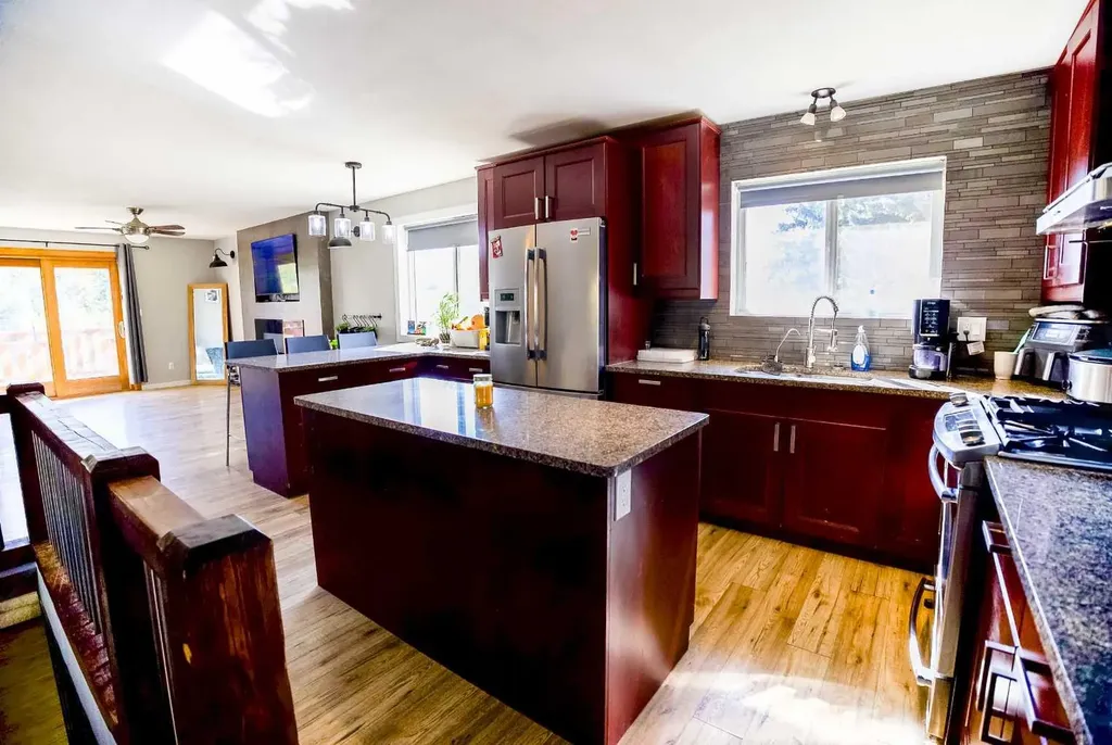27006 Township Road 405.5 Township Rural Lacombe County AB T4L 1X1