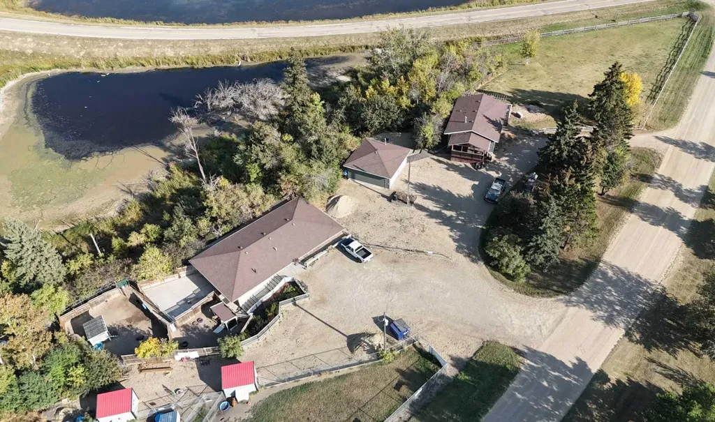 27006 Township Road 405.5 Township Rural Lacombe County AB T4L 1X1