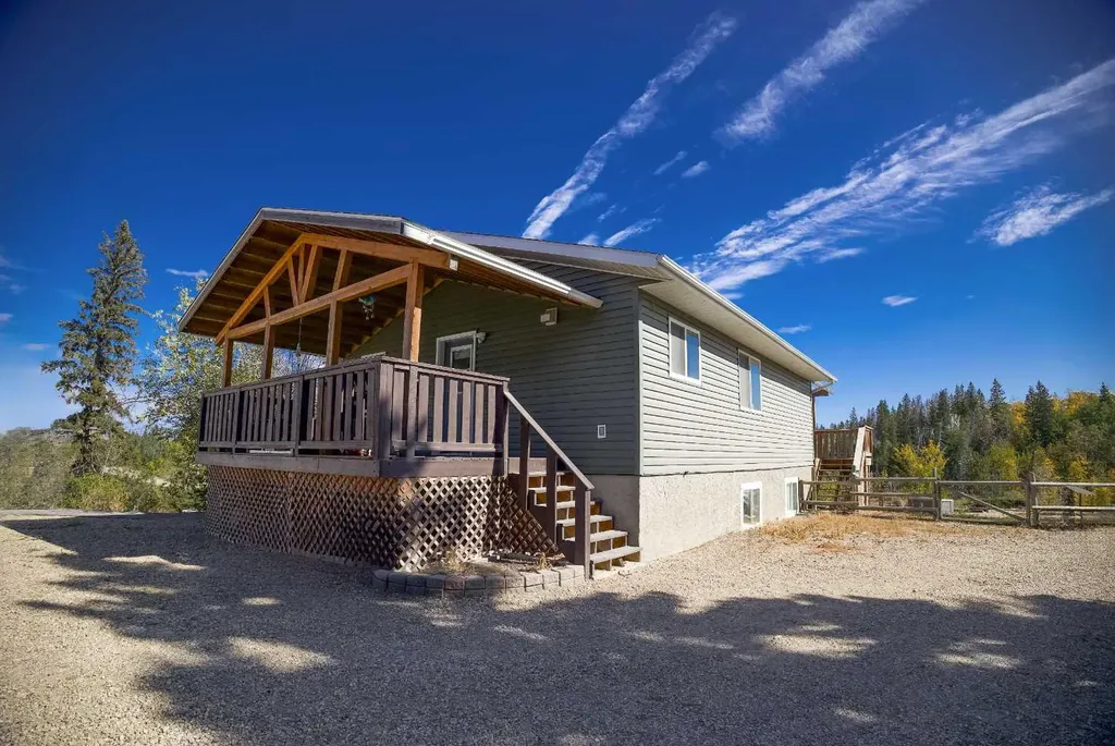 27006 Township Road 405.5 Township Rural Lacombe County AB T4L 1X1