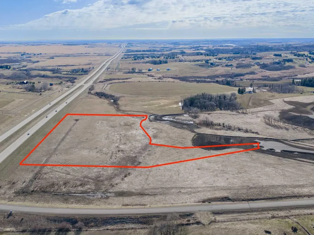 Nw; 20; 22; 2; 5 Rural Foothills County AB T1S2P6