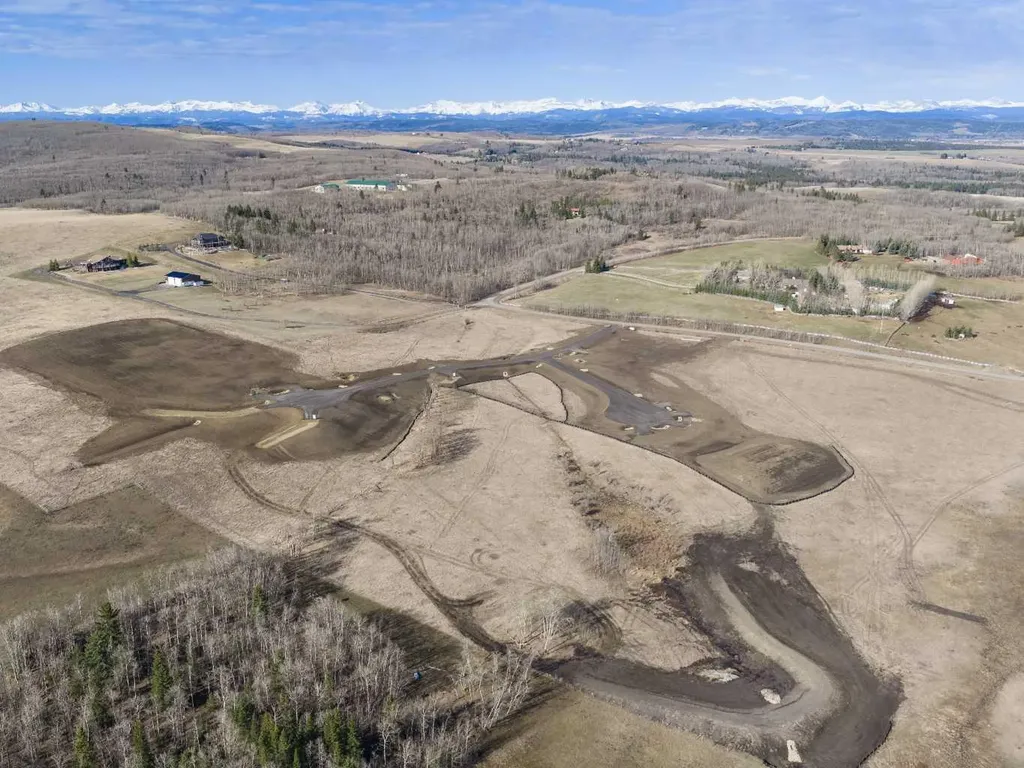Nw; 20; 22; 2; 5 Rural Foothills County AB T1S2P6