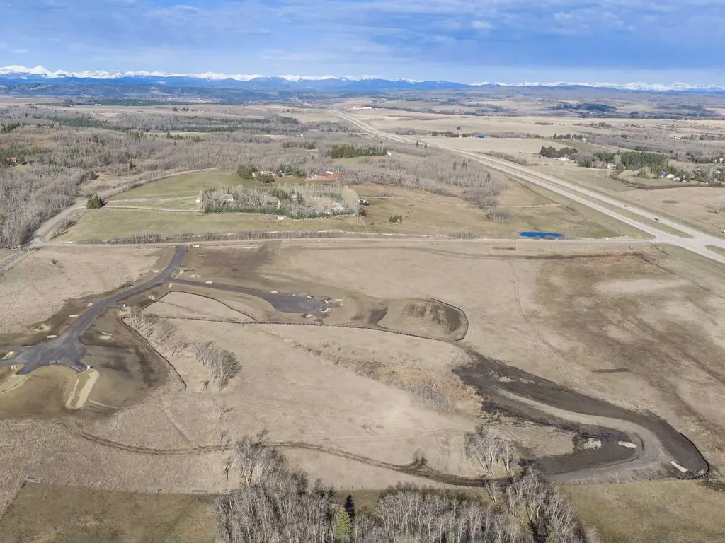 Nw; 20; 22; 2; 5 Rural Foothills County AB T1S2P6