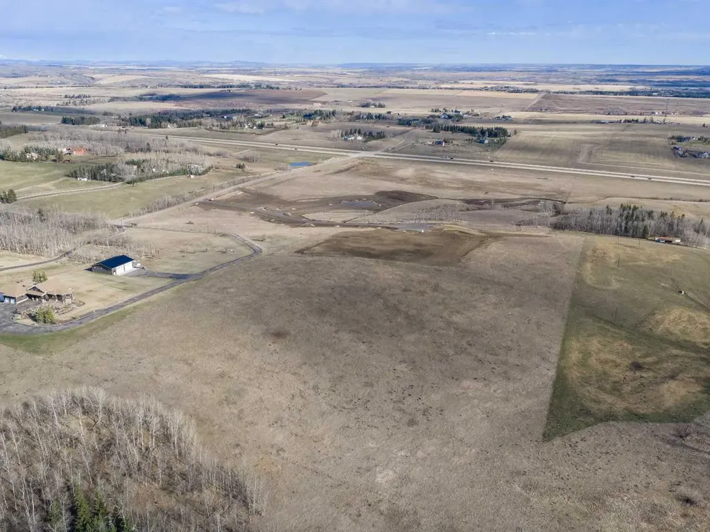 Nw; 20; 22; 2; 5 Rural Foothills County AB T1S2P6