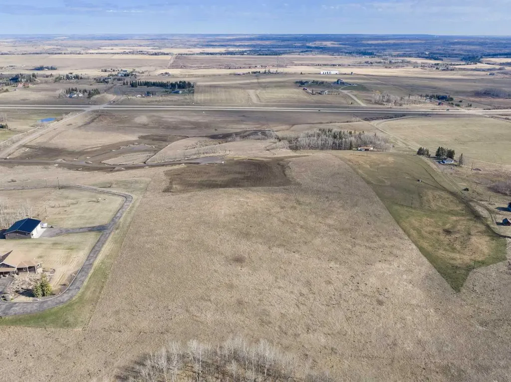 Nw; 20; 22; 2; 5 Rural Foothills County AB T1S2P6