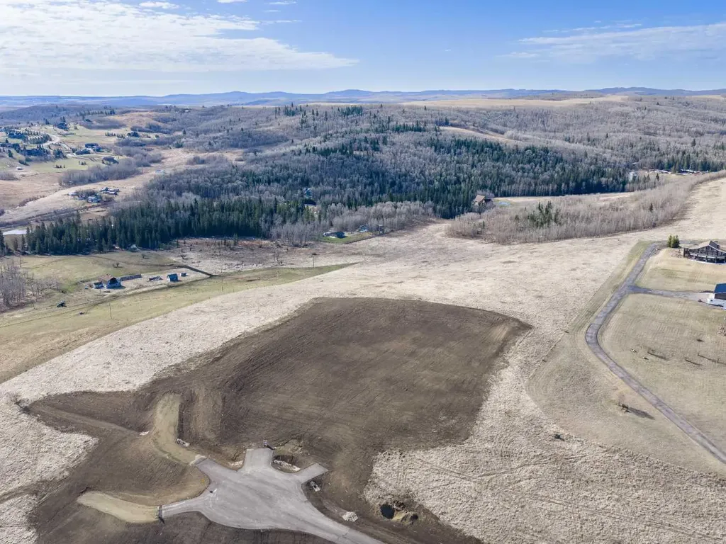 Nw; 20; 22; 2; 5 Rural Foothills County AB T1S2P6