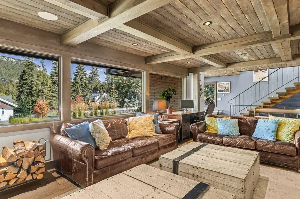 115 Spray Avenue Banff AB T1L 1A1