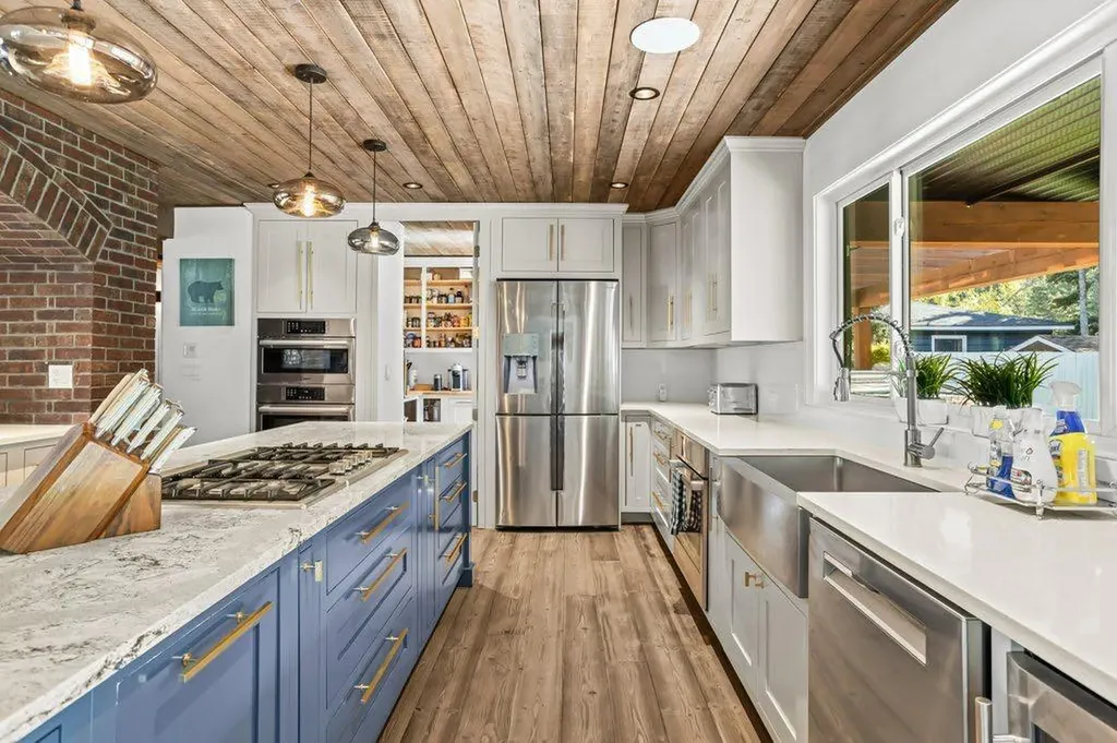 115 Spray Avenue Banff AB T1L 1A1