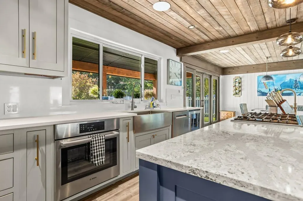 115 Spray Avenue Banff AB T1L 1A1