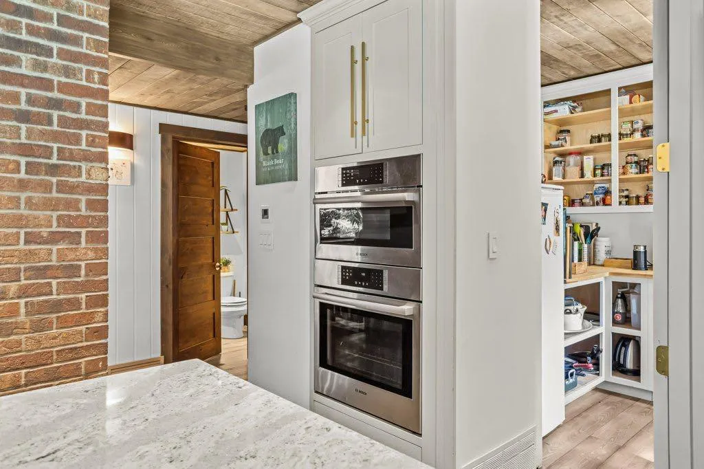 115 Spray Avenue Banff AB T1L 1A1