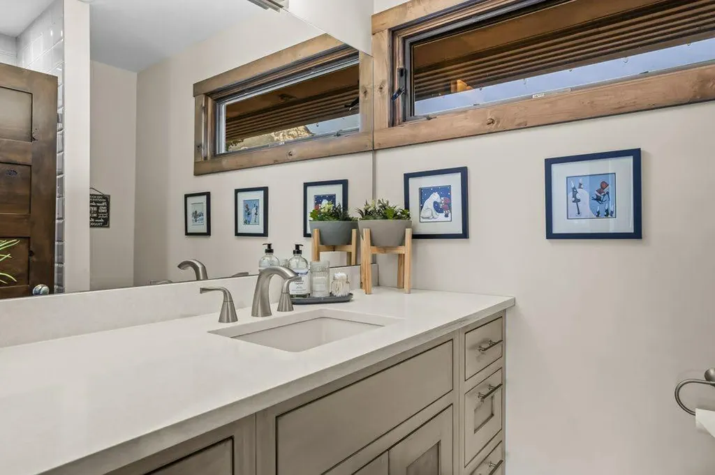115 Spray Avenue Banff AB T1L 1A1