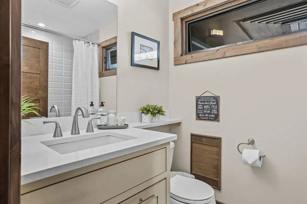115 Spray Avenue Banff AB T1L 1A1
