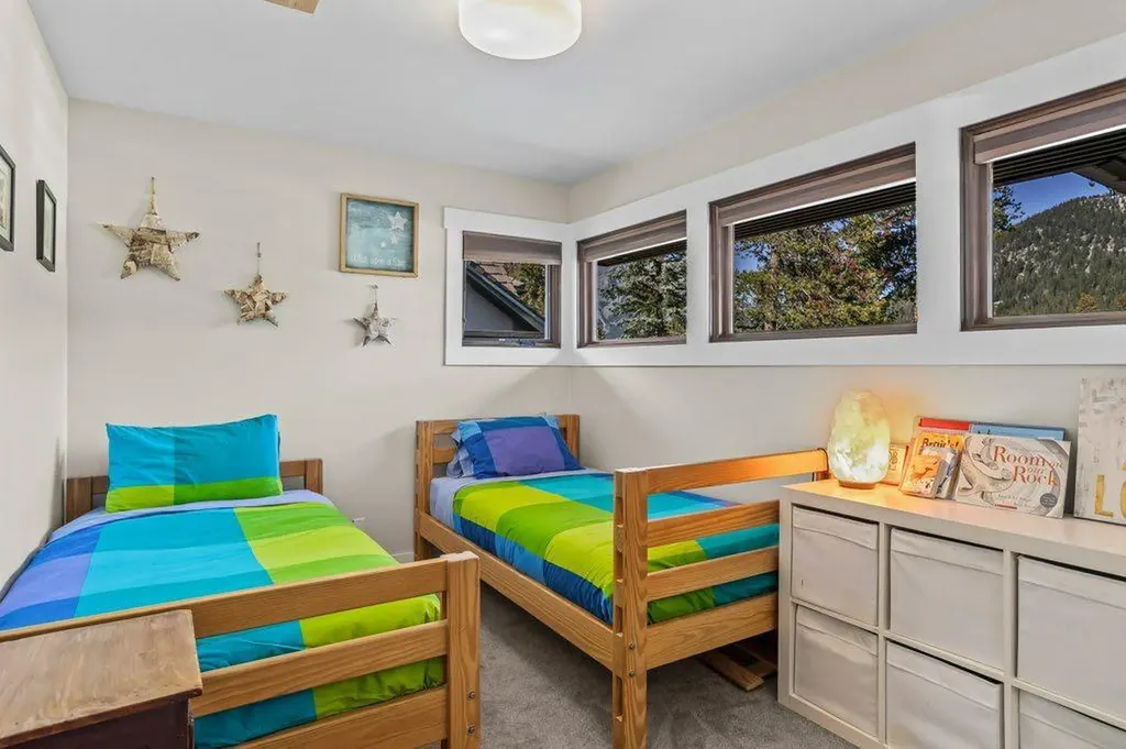 115 Spray Avenue Banff AB T1L 1A1
