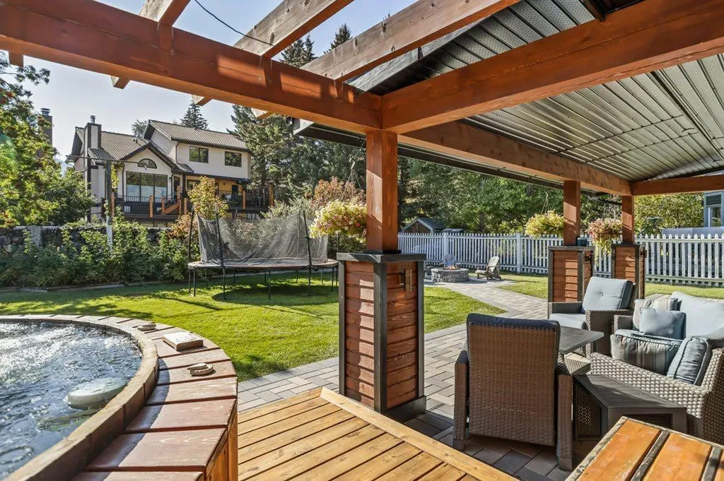 115 Spray Avenue Banff AB T1L 1A1