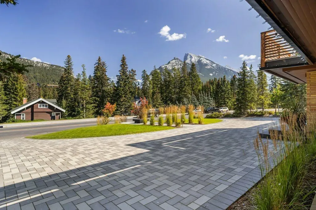 115 Spray Avenue Banff AB T1L 1A1