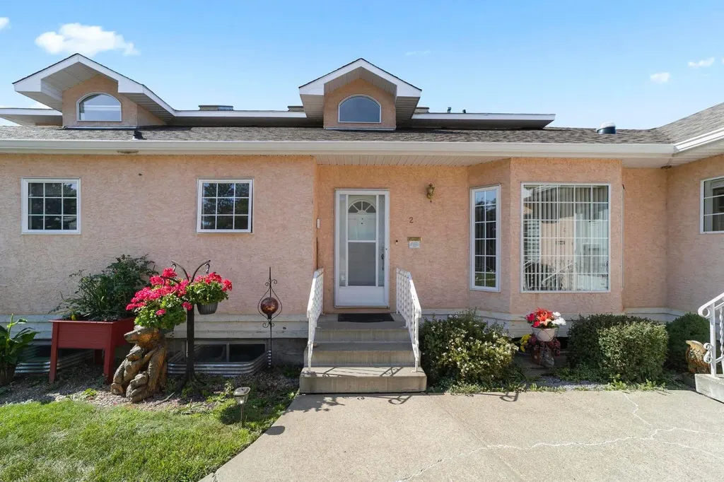 5014 56 Street Camrose AB T4V 2C9