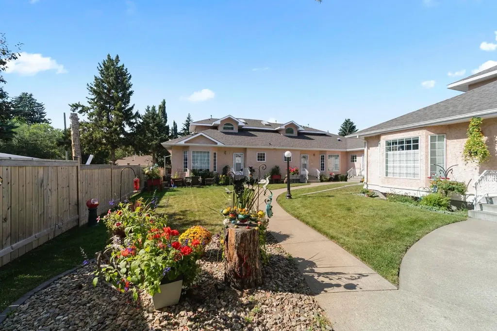 5014 56 Street Camrose AB T4V 2C9