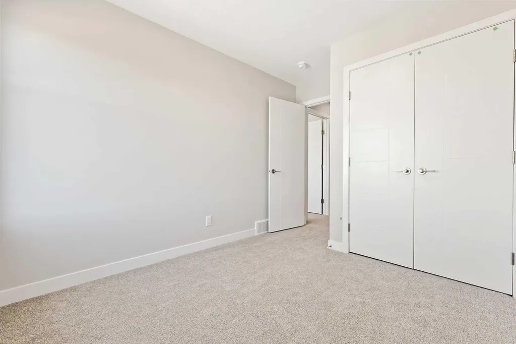 7023 Rangeview Avenue SE Calgary AB T3S 0P9